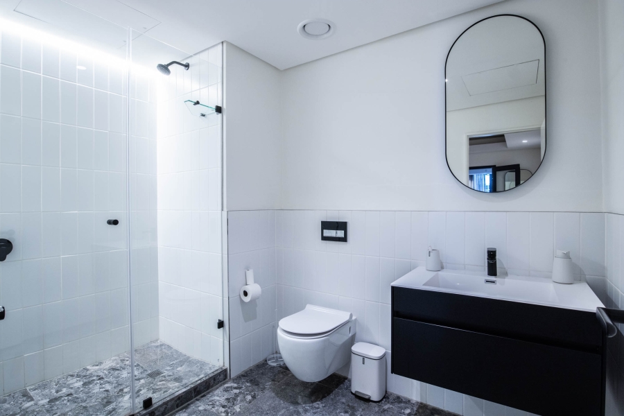 To Let 1 Bedroom Property for Rent in Sea Point Western Cape